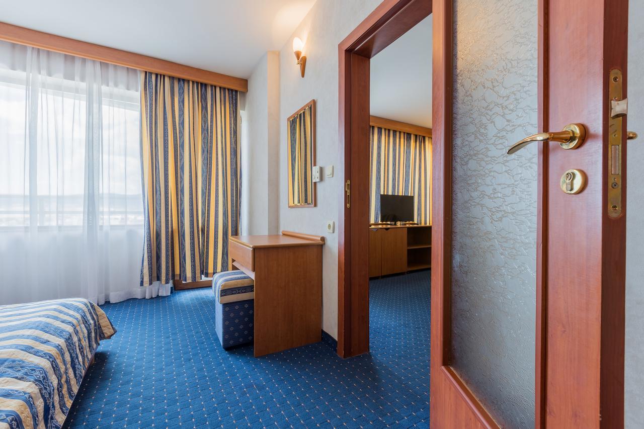 Kuban Resort & Aquapark Sunny Beach Ngoại thất bức ảnh